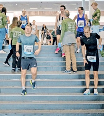 Frankfurt Marathon Treppe